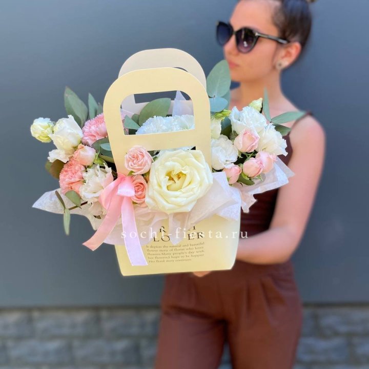 Цветочная сумочка "Рафаэль" в Мурманске