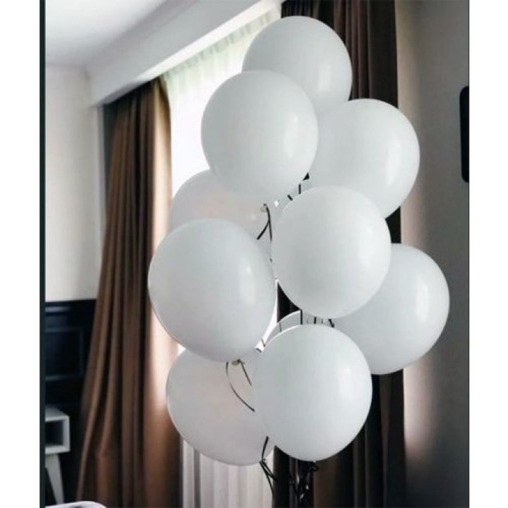 Фонтан шаров "Облако" в Мурманске