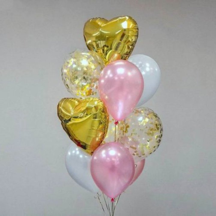 Облако шаров "Рози голд" в Мурманске