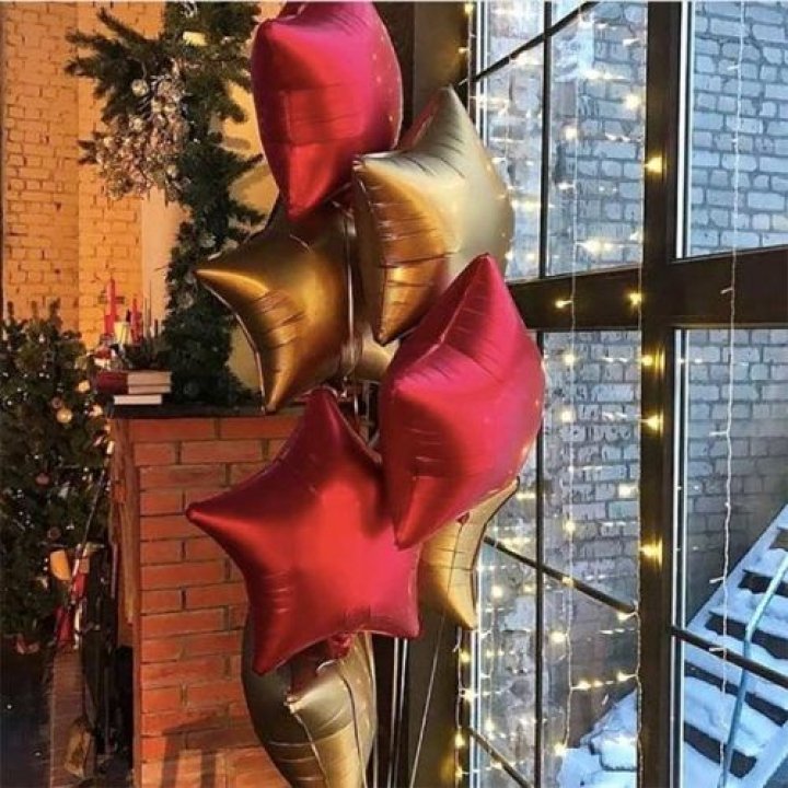 Фонтан шаров "Старлидж" в Мурманске