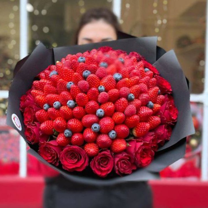 Клубничный бум №2 в Мурманске