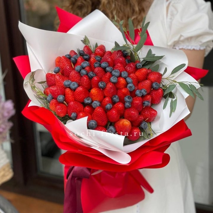 Ягодный бум №6 в Мурманске