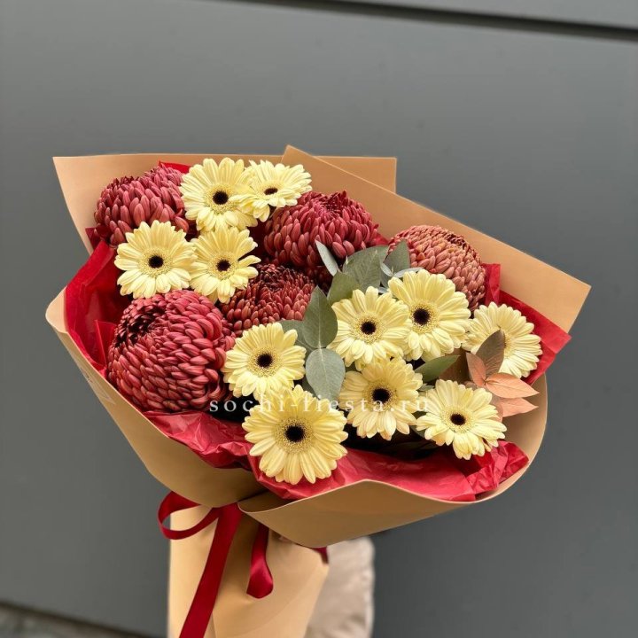 Букет гербер и хризантем Бигуди в Мурманске