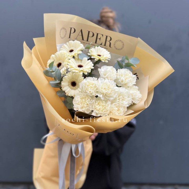  Букет с диантусами и герберами в Мурманске