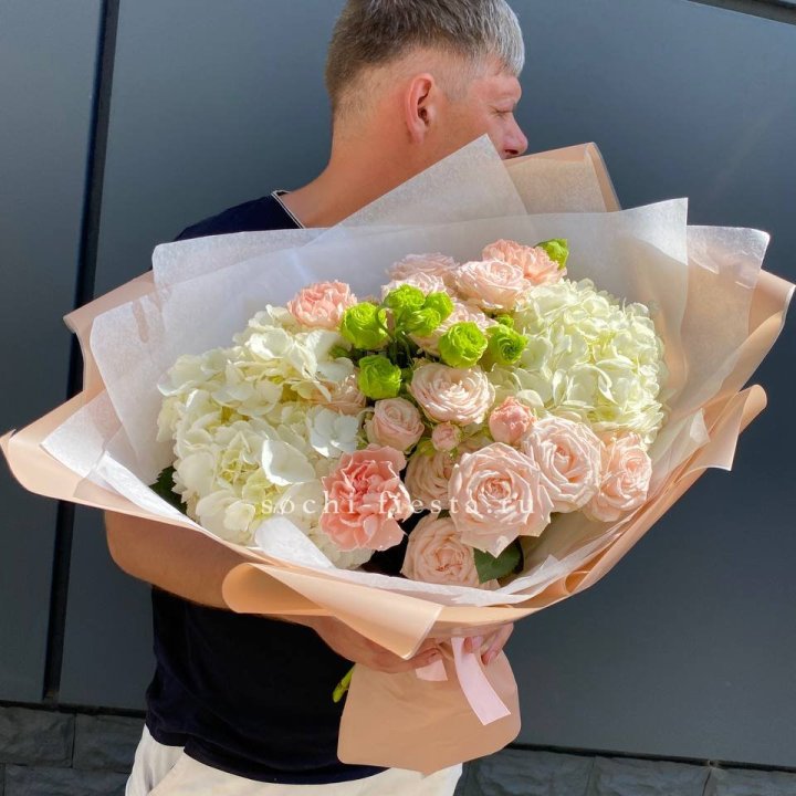 Авторский букет "Нежный крем" в Мурманске