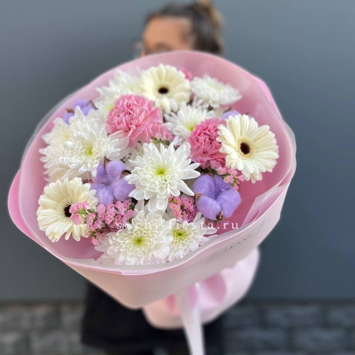 Букет цветов "Пинк спринг" в Мурманске