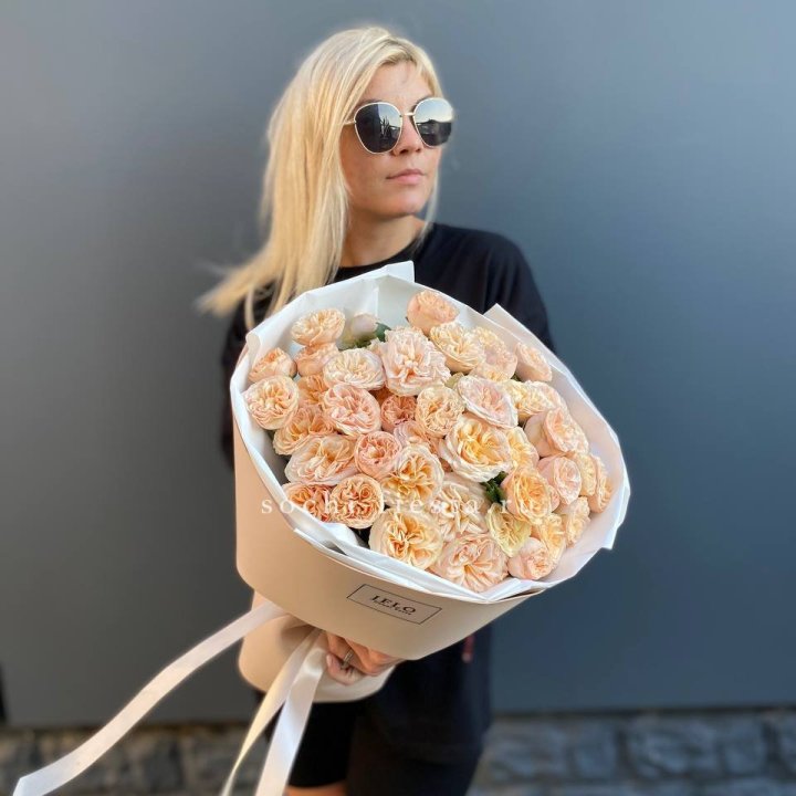 15 пионовидных роз №2 в Мурманске