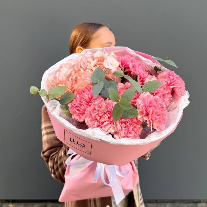 Дуо диантусы и гортензия в Мурманске