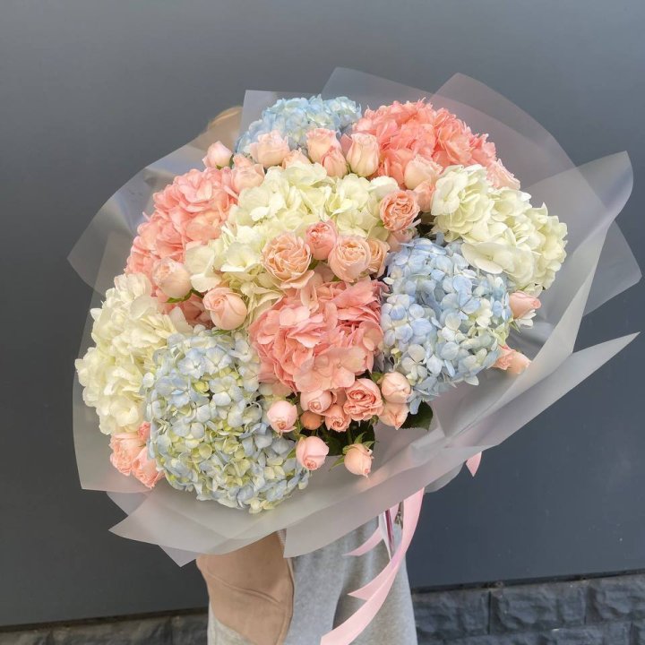 Дуо гортензии и бомбастик в Мурманске