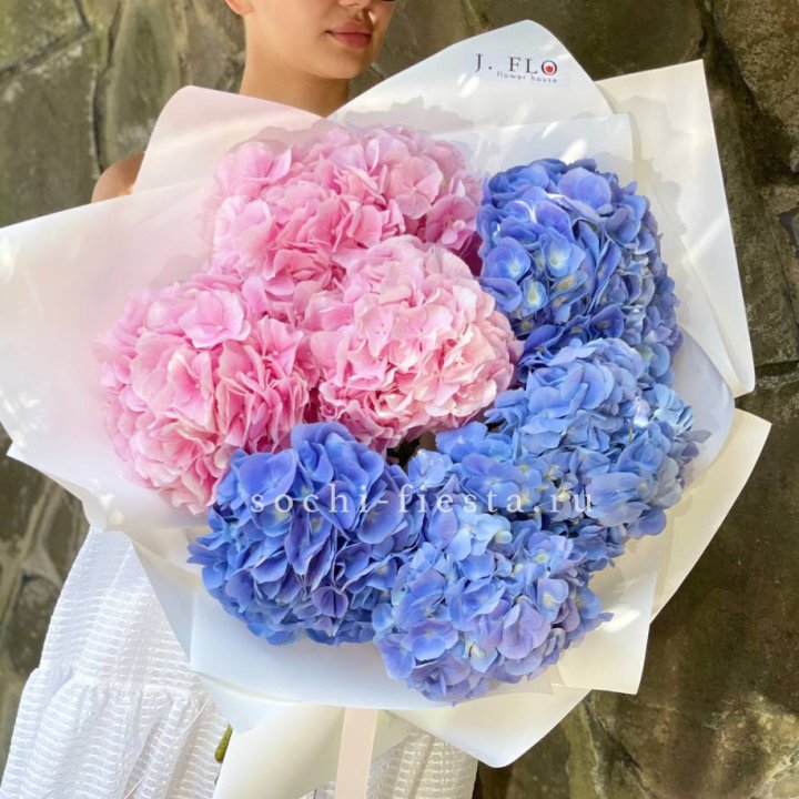 Букет гортензий №1 в Мурманске