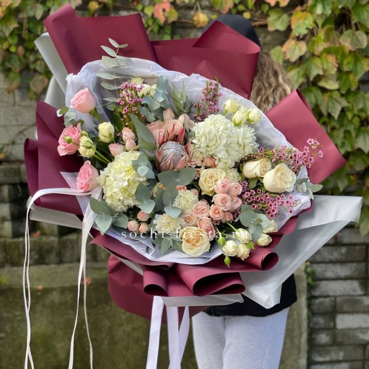 Авторский букет с протеей №1 в Мурманске