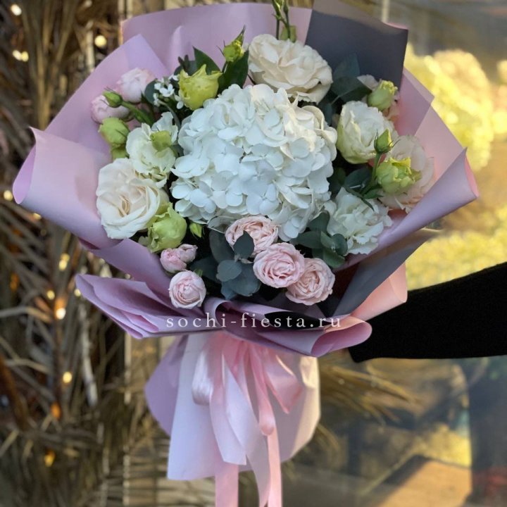 Букет с гортензией №3 в Мурманске