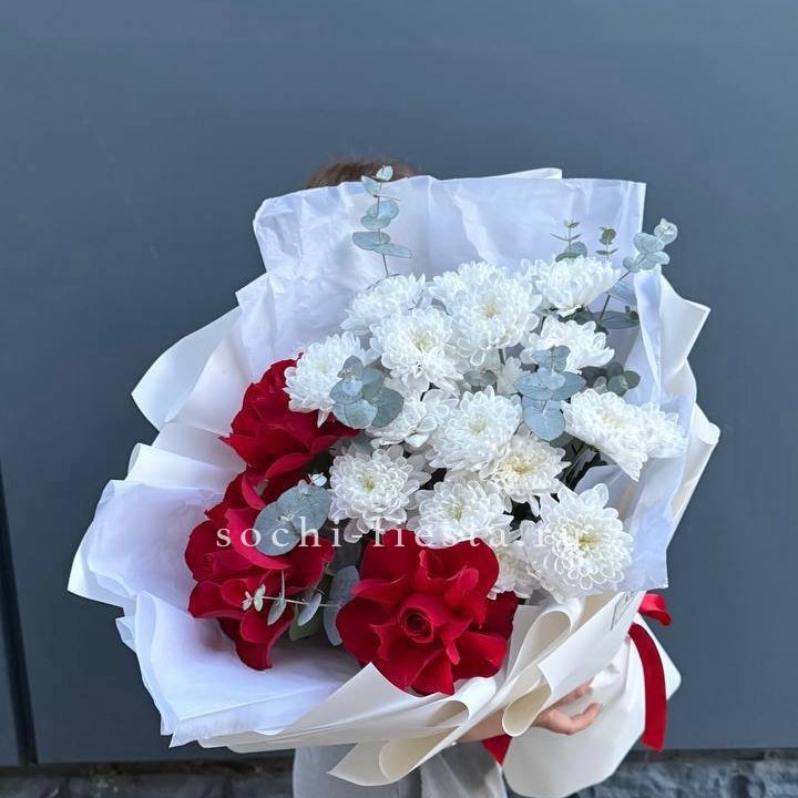 Дуо розы и хризантемы в Мурманске