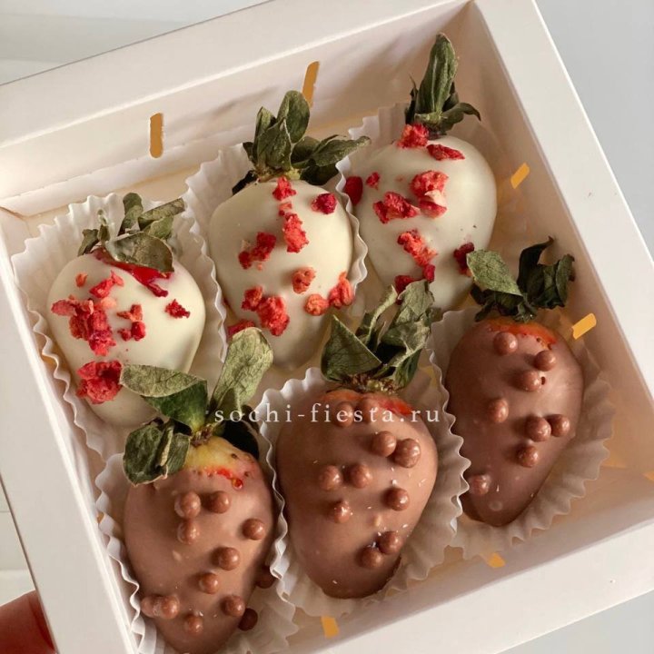 Клубника в шоколаде 6 ягод в Мурманске