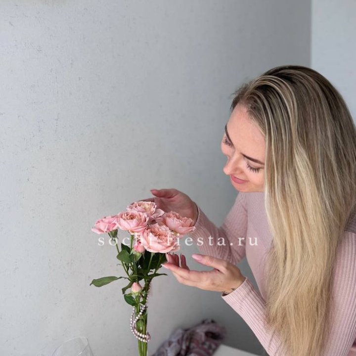 Цветочная подписка "Пакет маленький" в Мурманске