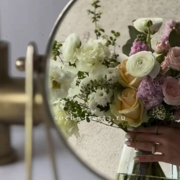 Цветочная подписка "Пакет средний" в Мурманске