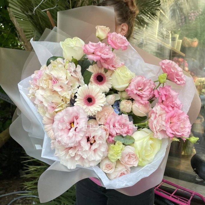 Дизайнерский букет "Лаундж пак" в Мурманске