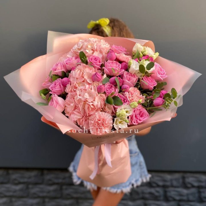 Авторский букет "Восторг" в Мурманске