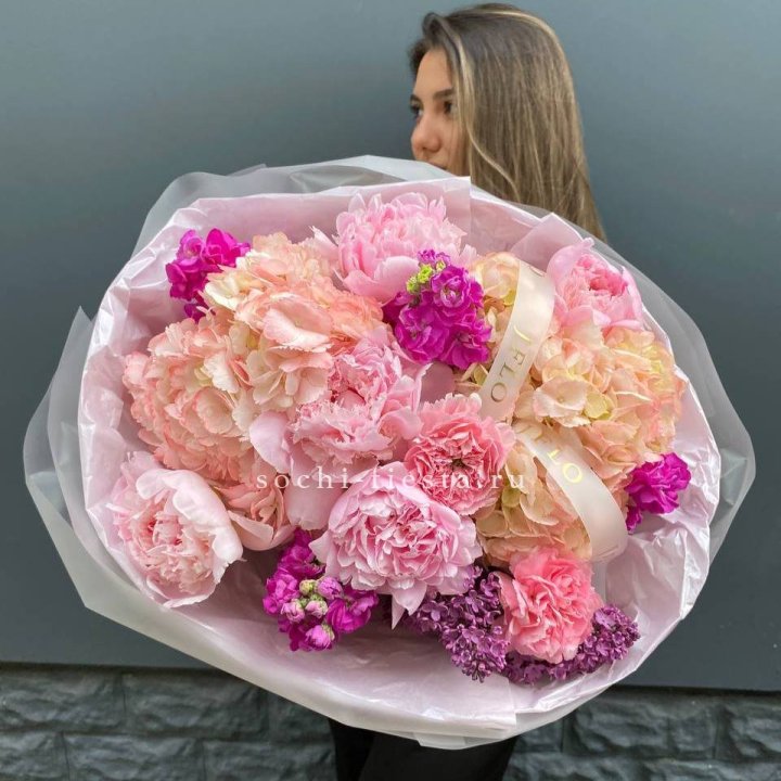  Букет "Фловер пионс" в Мурманске
