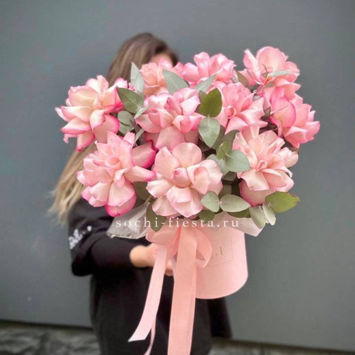 11 Фрунцузских роз "Венди" в Мурманске