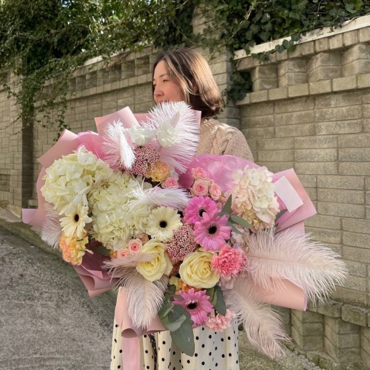 Дизайнерский букет "Валенсия" в Мурманске