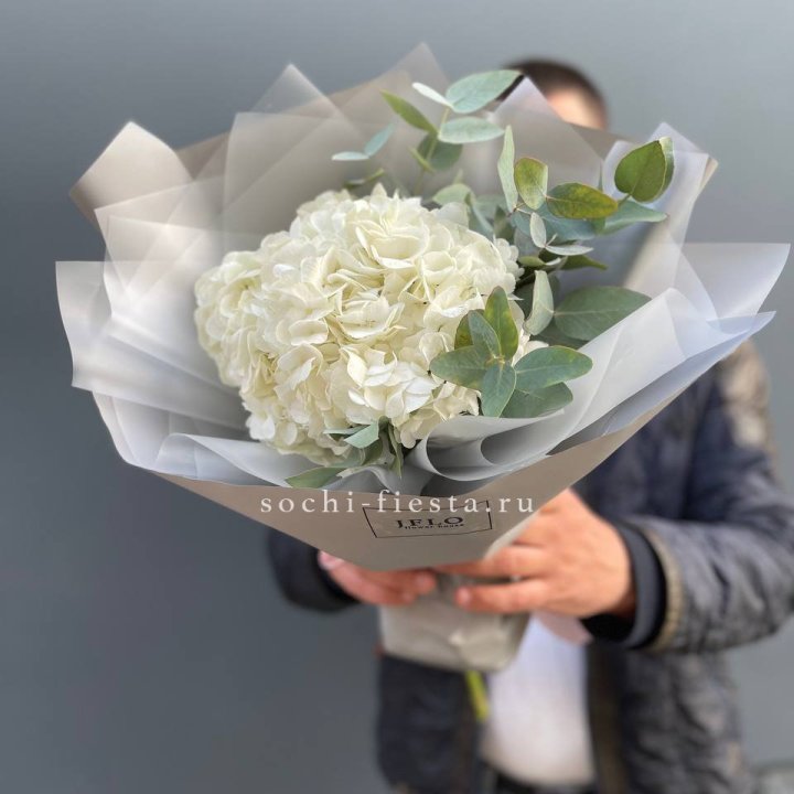  Букет  из белой гортензии в Мурманске