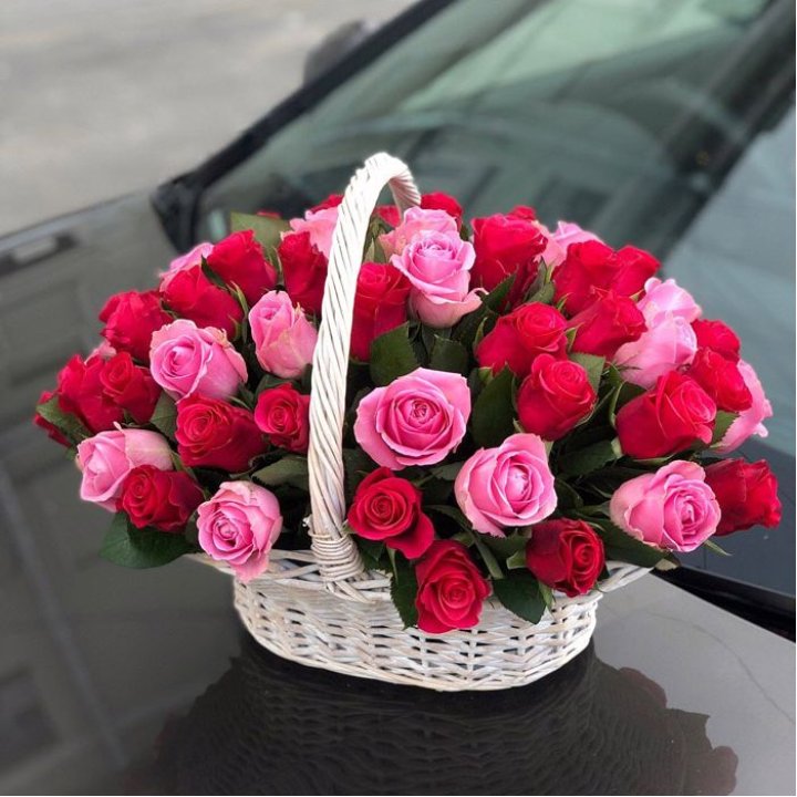 Корзина с розами  в Мурманске