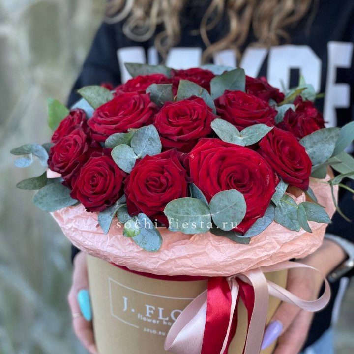 21 Красная роза в боксе №1 в Мурманске