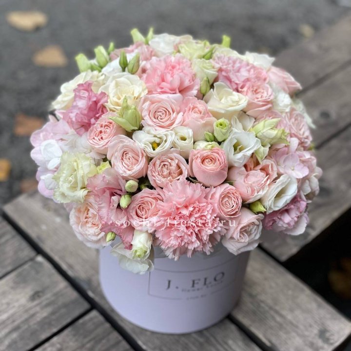 Цветочный бокс "Люксур" в Мурманске