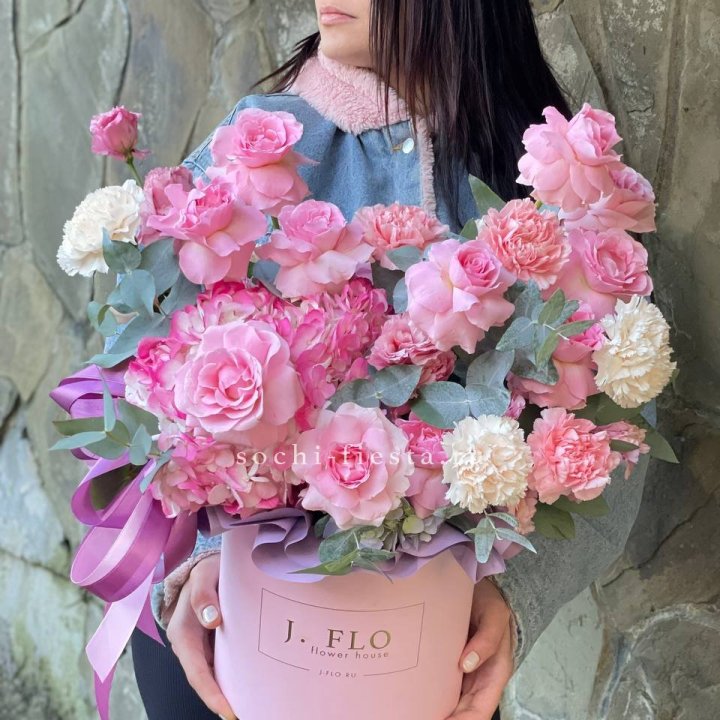 Цветочный бокс "Эсмиральда" в Мурманске