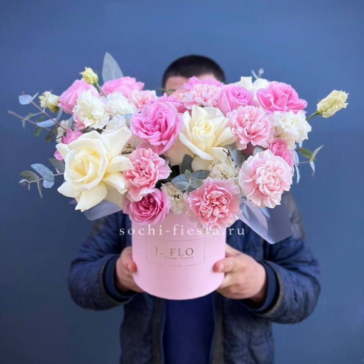 Цветочный бокс "Памела" в Мурманске