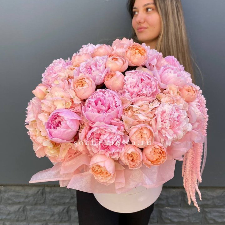 Коробка с пионами "Дабл фловер" в Мурманске