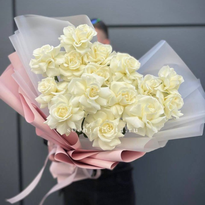 Букет из 15 французских роз Вайт дрим в Мурманске