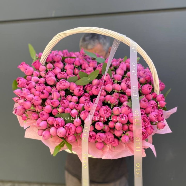 Корзина роз Мисти Баблс 101 в Мурманске