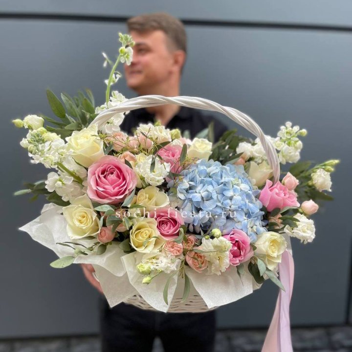 Авторская корзина "Аполинария" в Мурманске