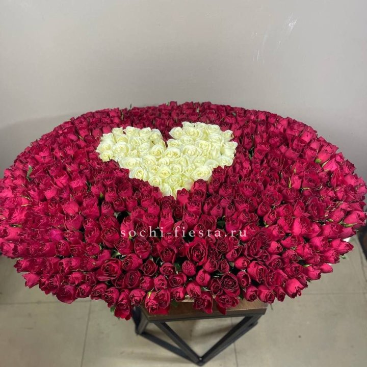 501 роза в корзине в Мурманске