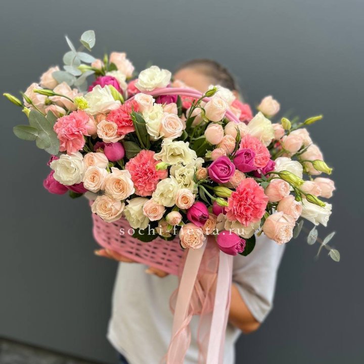 Цветочная корзина "Флоренция" в Мурманске