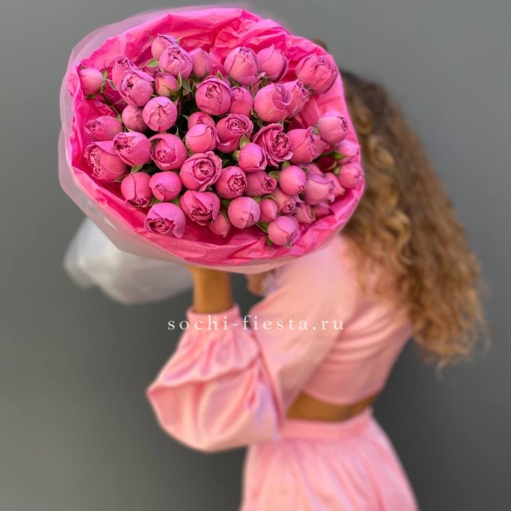 Букет из пионовидных роз  в Мурманске