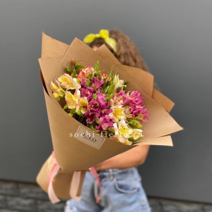 Альстромерии в крафте в Мурманске