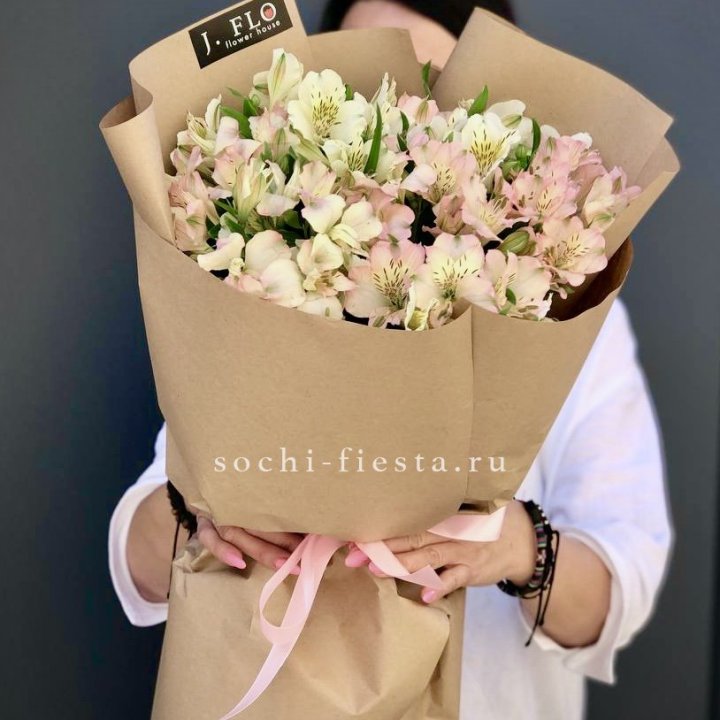 17  альстромерий в крафте в Мурманске