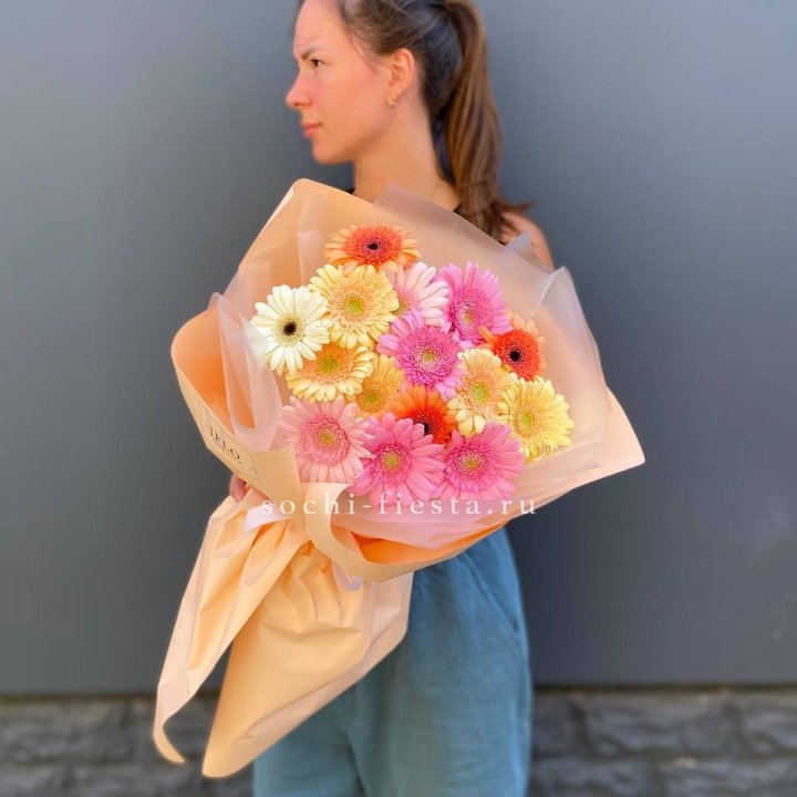 Букет разноцветных гербер в Мурманске