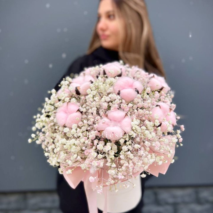 Гипсофилы с хлопком в шляпной коробке в Мурманске