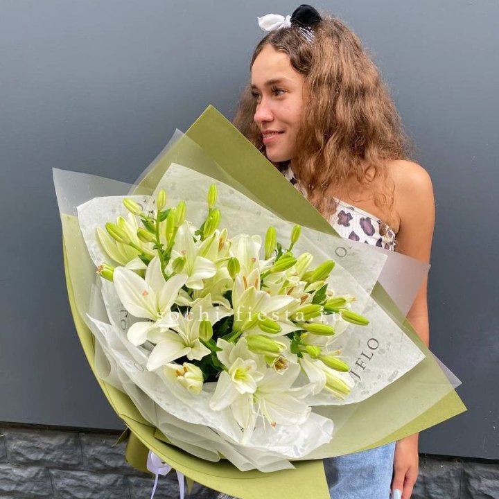 Букет  лилий "Изумруд" в Мурманске