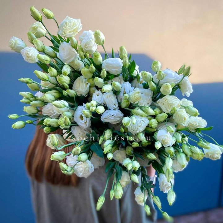 Охапка эустомы в Мурманске