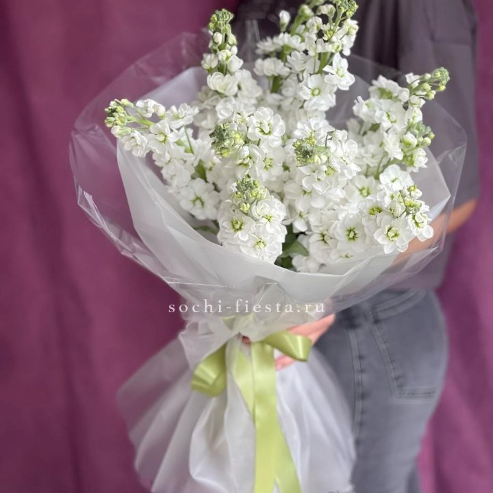 Букет ароматной маттиоллы №1 в Мурманске