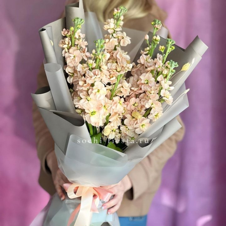 Букет ароматной маттиоллы №2 в Мурманске