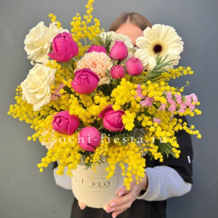 Цветы в боксе "Слобода" в Мурманске