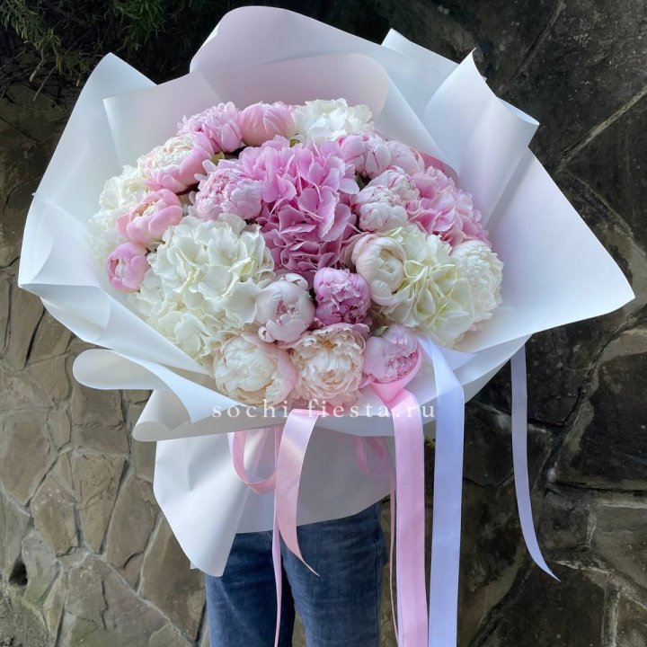 Букет "Пионы и Гортензии" в Мурманске