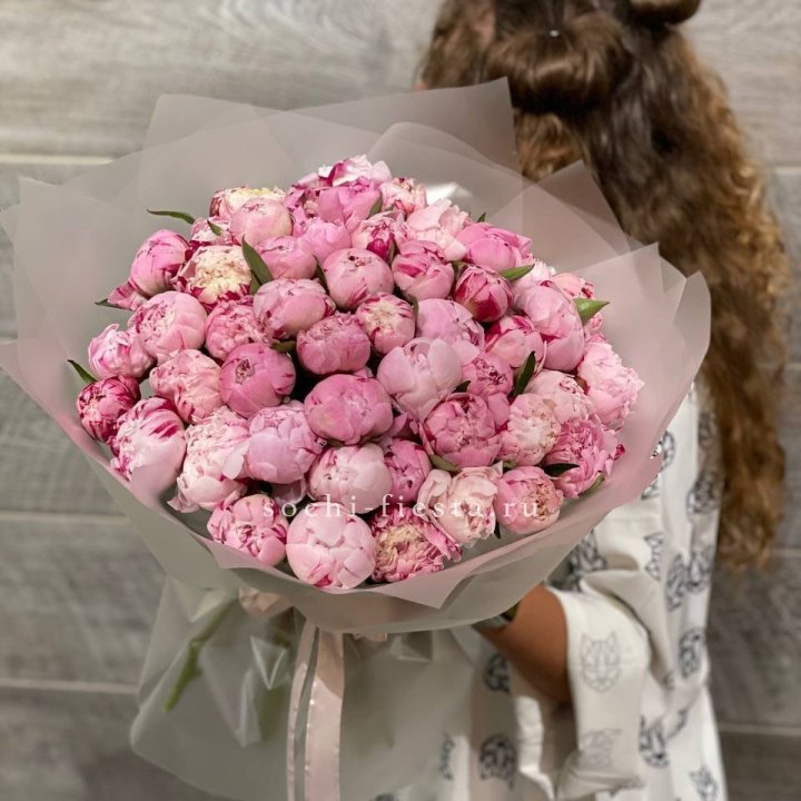 51 розовый пион в Мурманске