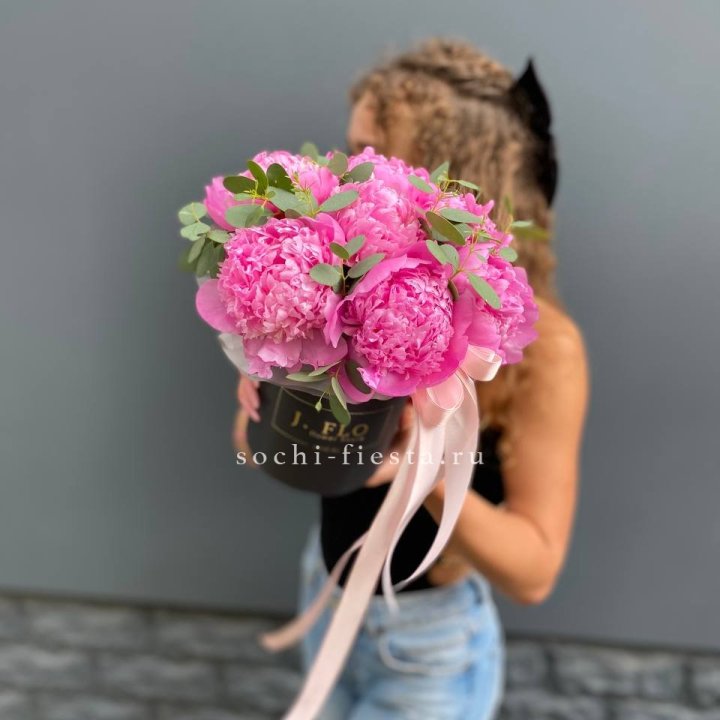 Дизайнерский цилиндр "Фломени" в Мурманске